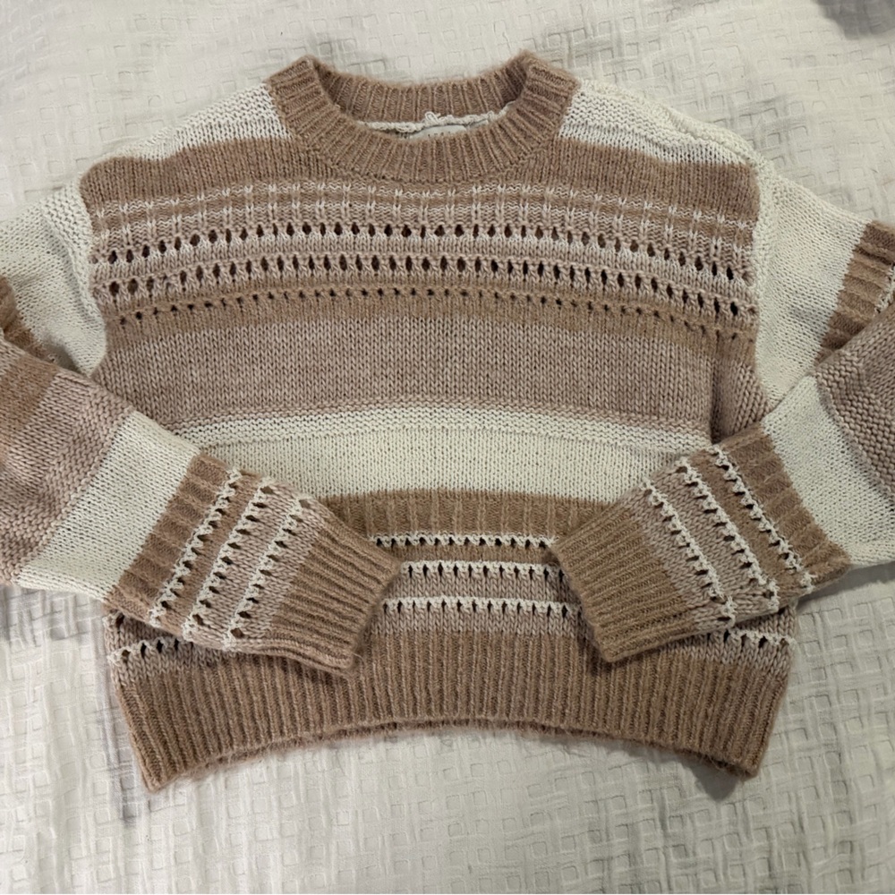 Lush Textured Knit Sweater - Cream and Tan